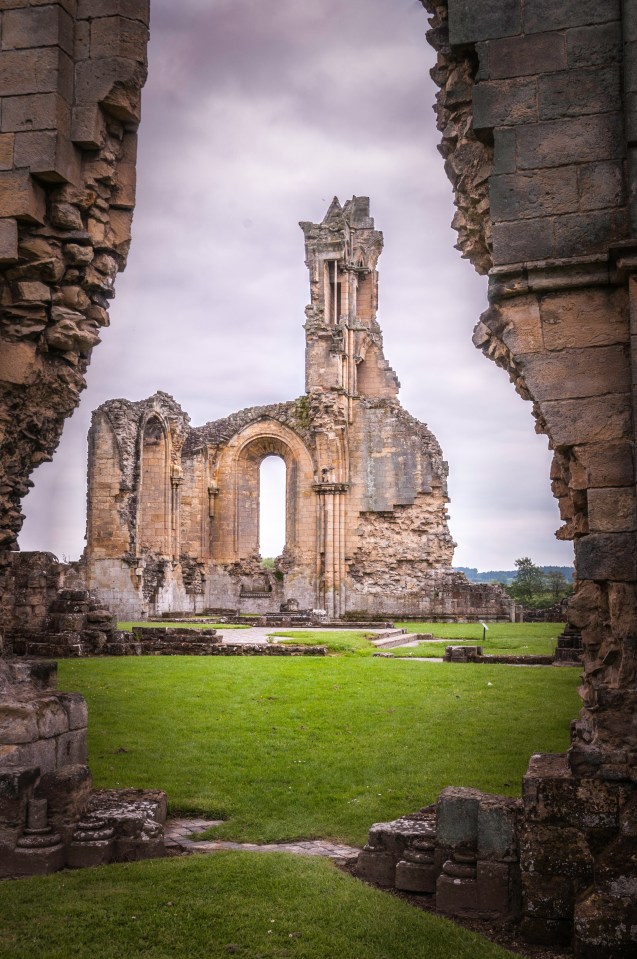 Byland Abbey through a wall!